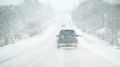 Непогода в Казахстане: трассы в регионах снова закрывают
