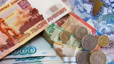 Сколько стоят доллар, евро и рубль в обменниках Казахстана 14 декабря