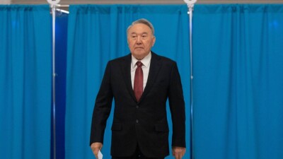 "Вера народа в ваши реформы". Назарбаев поздравил Токаева с победой