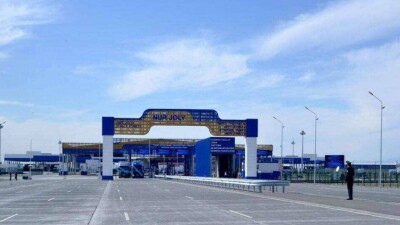 Из-за перевода на единый часовой пояс 9 пунктов пропуска на границе РК меняют режим работы