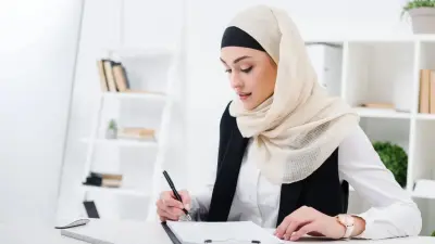 Не только про одежду. Как казахстанки объясняют своё решение носить платок или нет