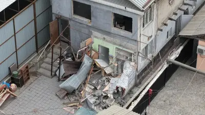 Незаконно построенный банный комплекс сносят в Алматы