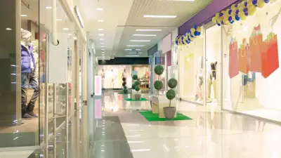 Землетрясение в Алматы: посетителей ТРЦ и общественных мест эвакуировали после толчков