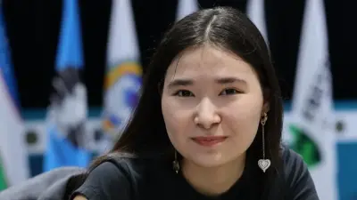 Токаев поздравил шахматистку Камалиденову с успешным выступлением в FIDE World Cup 2025