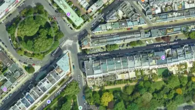 Парковочное место на тротуаре у Гайд-парка в Лондоне продают по цене роскошного особняка