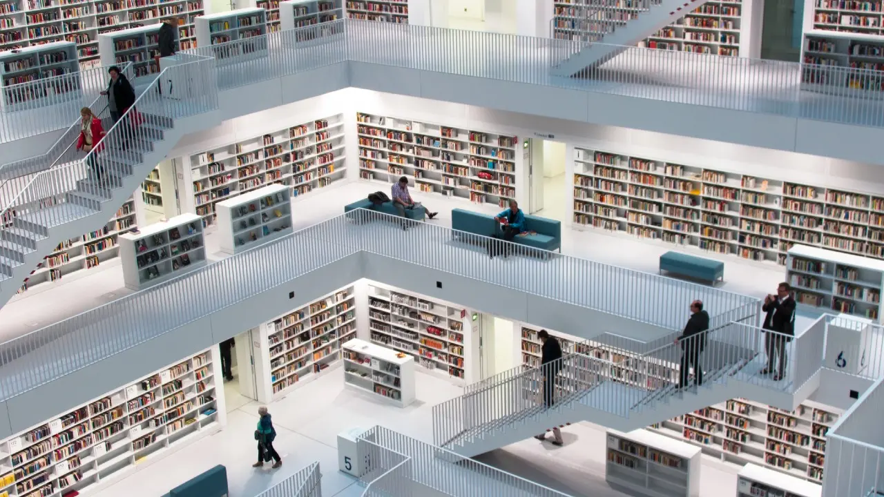 "Поток посетителей не утихает и ночью". Ещё две библиотеки в Алматы станут круглосуточными