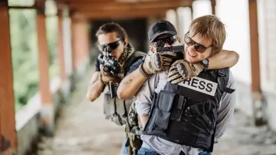 Психолог Лола Шакимова о консультациях на съёмках "Капитана Байтасова" и психологическом айкидо в переговорах с террористами