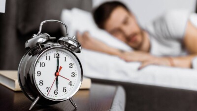 Почти два месяца после перехода на единый часовой пояс: ощутили ли казахстанцы пользу?