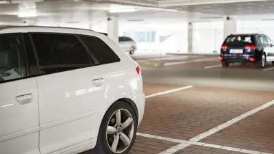  Автомобиль дешевле парковки: в городах Казахстана не хватает доступных мест для машин