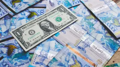 Курс доллара в 500 тенге не удержался: почему нацвалюта слабеет три дня подряд