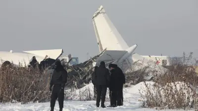 "Могли заставлять экономить". Министр транспорта допустил, что на командира самолёта Bek Air оказывали давление