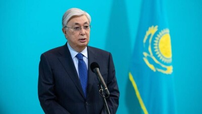 Токаев поблагодарил казахстанцев, которые пришли на референдум