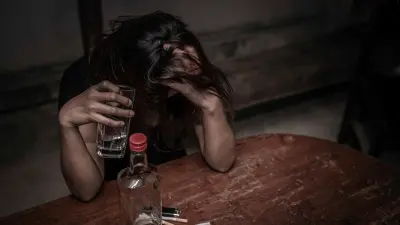 "Әкім болғандар да бар": Танымал психолог тәуелділікке ұшыраған адамдар жайлы айтты