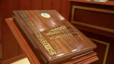 Конституцияның қазіргі нұсқасы мен жаңа жобасына жасалған толық салыстырмалы кесте