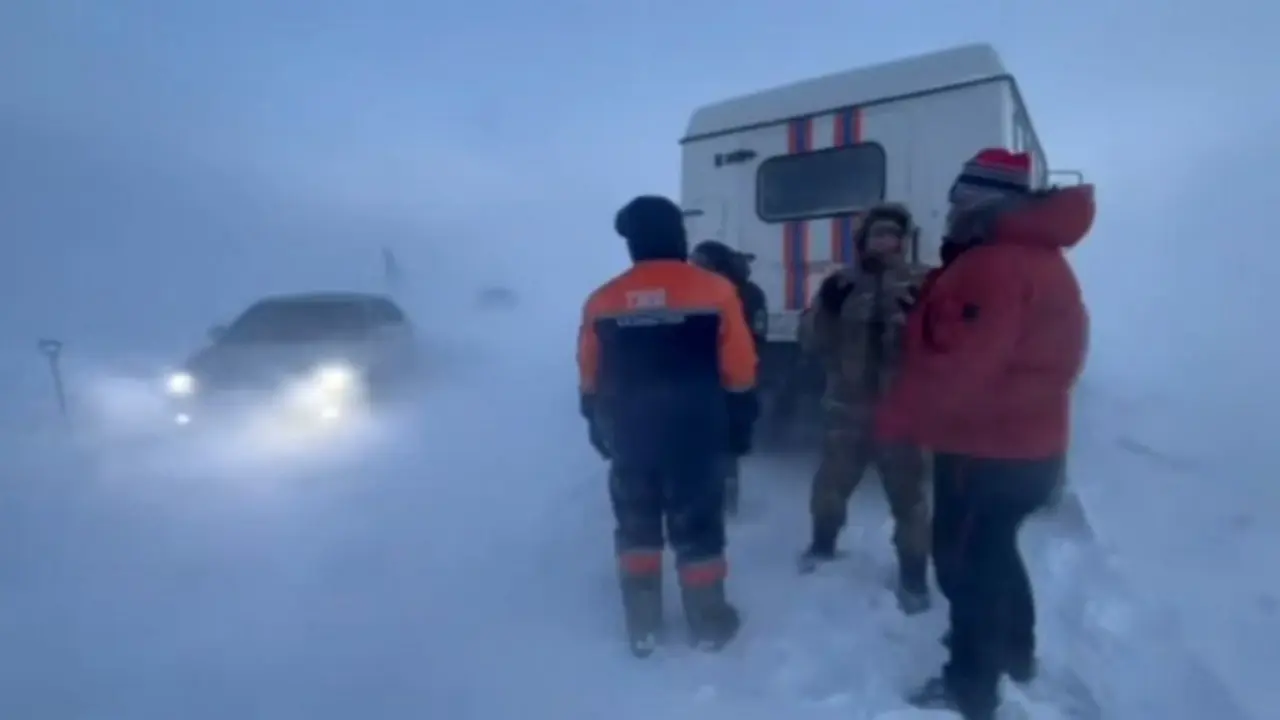 Кадр с видео МЧС