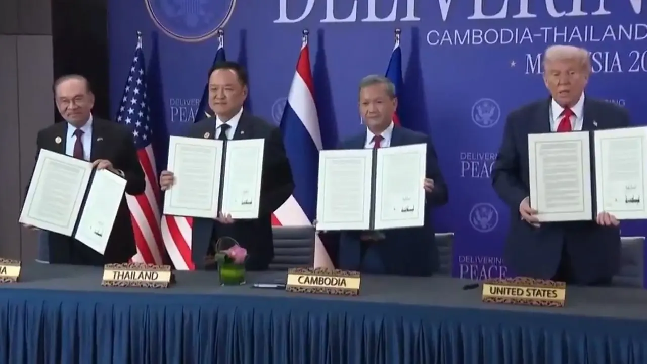 Кадр с видео Белого дома