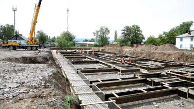 В селе Масанчи после массовых беспорядков строят новую школу, спортплощадку, восстанавливают 41 улицу