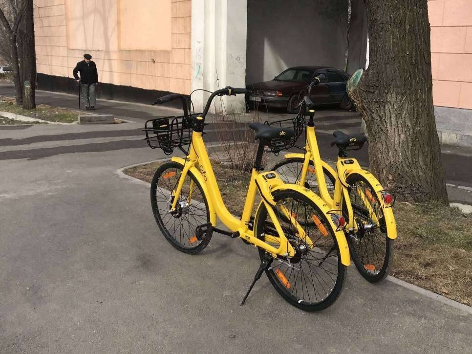 Жёлтым велосипедам Ofo не требуются парковочные станции